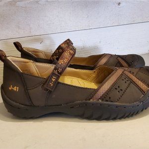 J-41 Adventure On Budapest Vegan brown mary jane shoes size 6